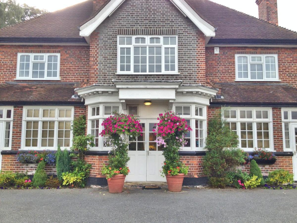 The Royal Standard Guest House Virginia Water Exterior photo